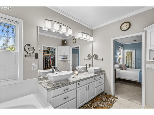 $637,000 | 3355 Elmwood Court, Medford, OR 97504