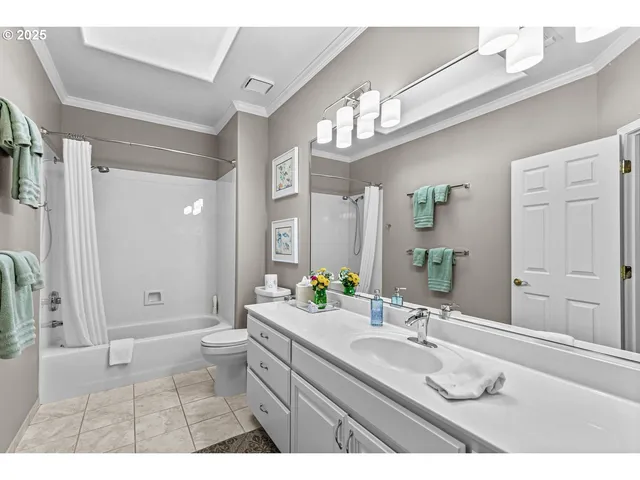 $637,000 | 3355 Elmwood Court, Medford, OR 97504