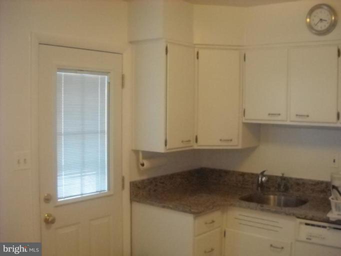 3220 Rittenhouse Street Northwest Washington, DC 20015 - Photo 11 of 22 Kitchen