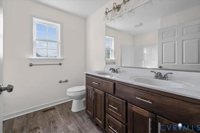 $430,000 | 11325 Webb Road, Disputanta, VA 23842