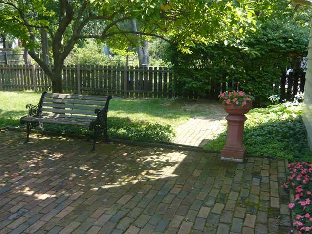 1454 Reymond Road Columbus, OH 43220 - Photo 20 of 24 Gallery Image 20
