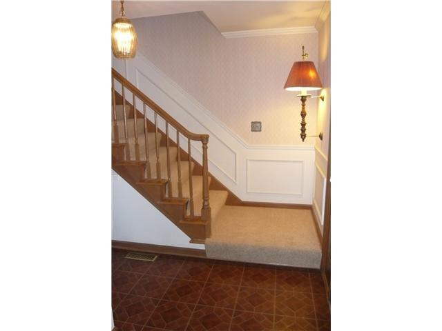 1454 Reymond Road Columbus, OH 43220 - Photo 6 of 24 Gallery Image 6