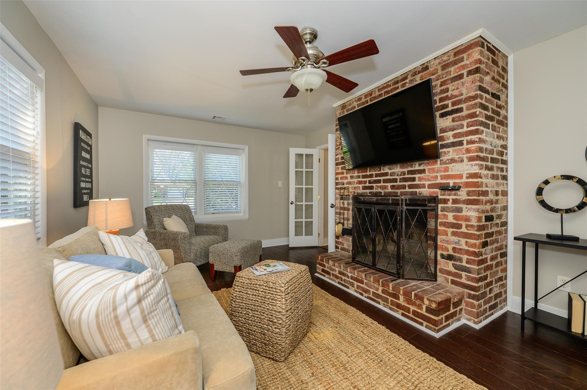 1925 Tyvola Road Charlotte, NC 28210 - Photo 11 of 29 Gallery Image 11