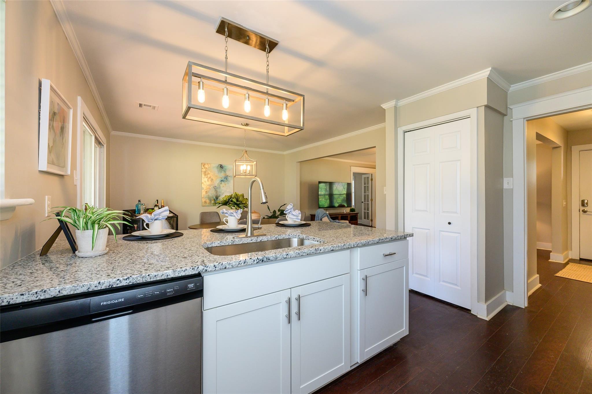 1925 Tyvola Road Charlotte, NC 28210 - Photo 18 of 29 Gallery Image 18