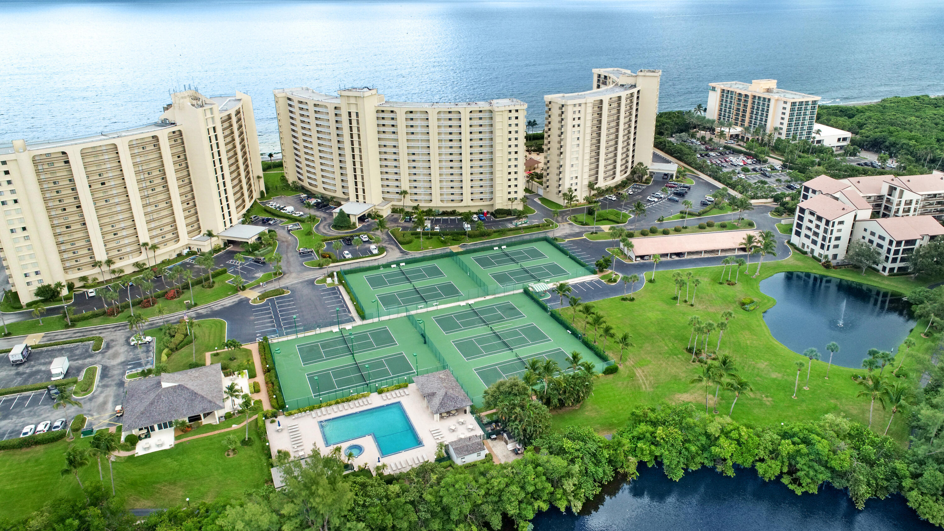 500 Ocean Trail Way, Unit 204 Jupiter, FL 33477 - Photo 31 of 40 an aerial view of multiple house