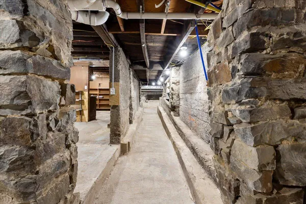 $259,000 | 118 6th Street Northeast, Pulaski, VA 24301