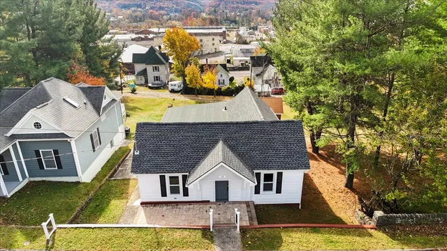 $259,000 | 118 6th Street Northeast, Pulaski, VA 24301