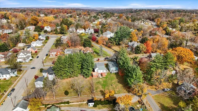 $259,000 | 118 6th Street Northeast, Pulaski, VA 24301