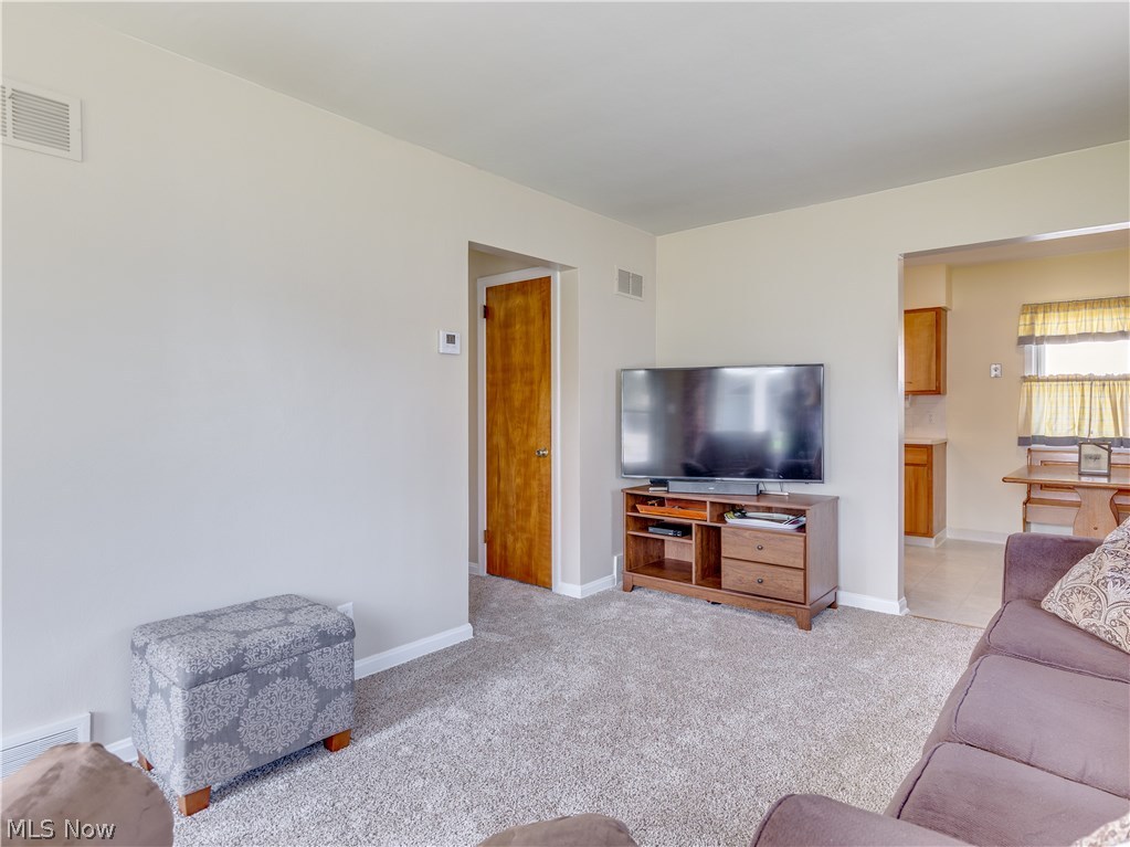 90 Stephens Road Akron, OH 44312 - Photo 6 of 25 Gallery Image 6
