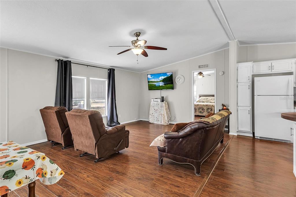 141 Cherokee Drive Interlachen, FL 32148 - Photo 4 of 23