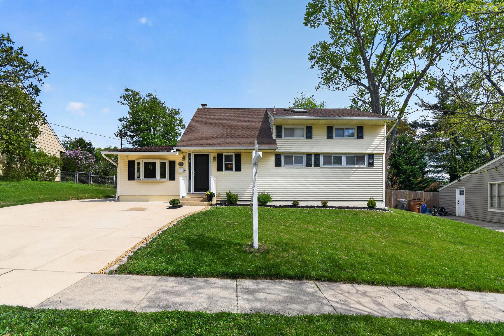820 Brice Road Rockville, MD 20852 - Photo 2 of 26 Charming, updated home with fantastic yard