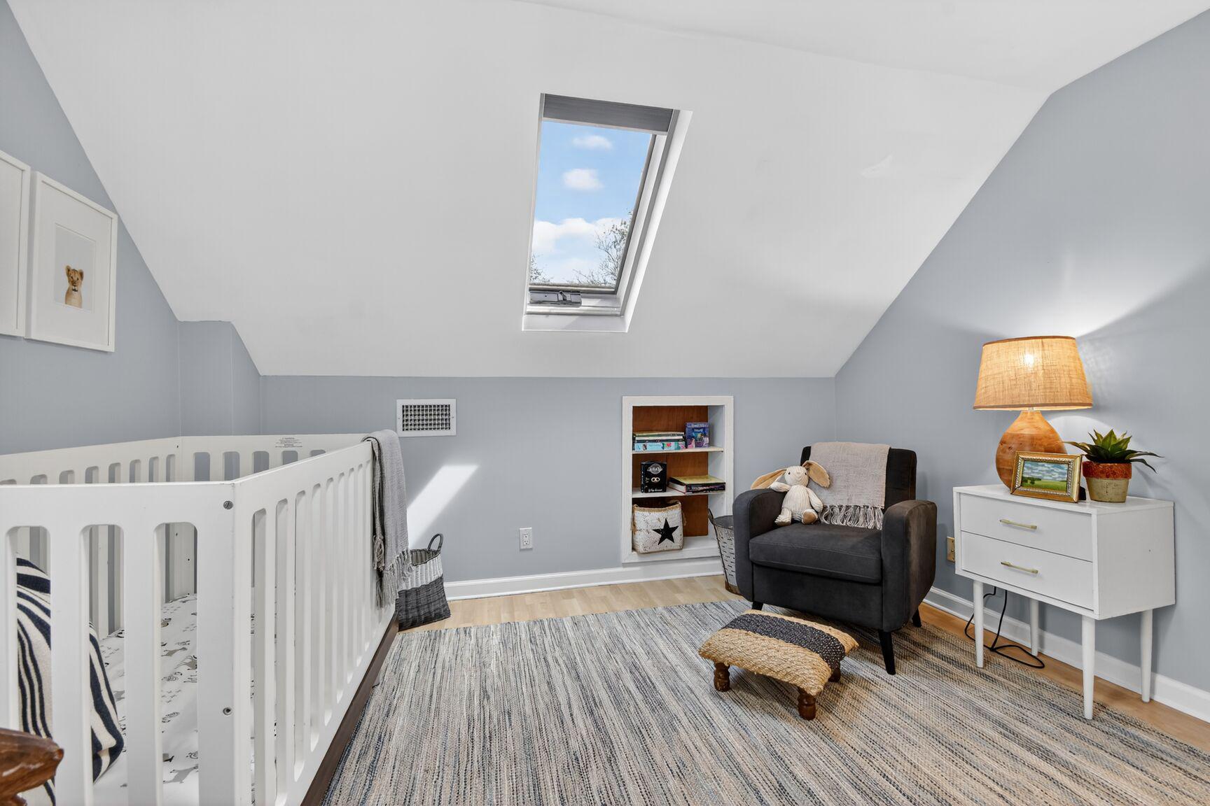 820 Brice Road Rockville, MD 20852 - Photo 23 of 26 Great space with skylight