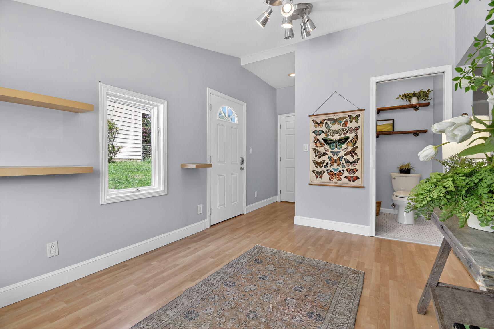 820 Brice Road Rockville, MD 20852 - Photo 7 of 26 Side entrance with laundry and powder room