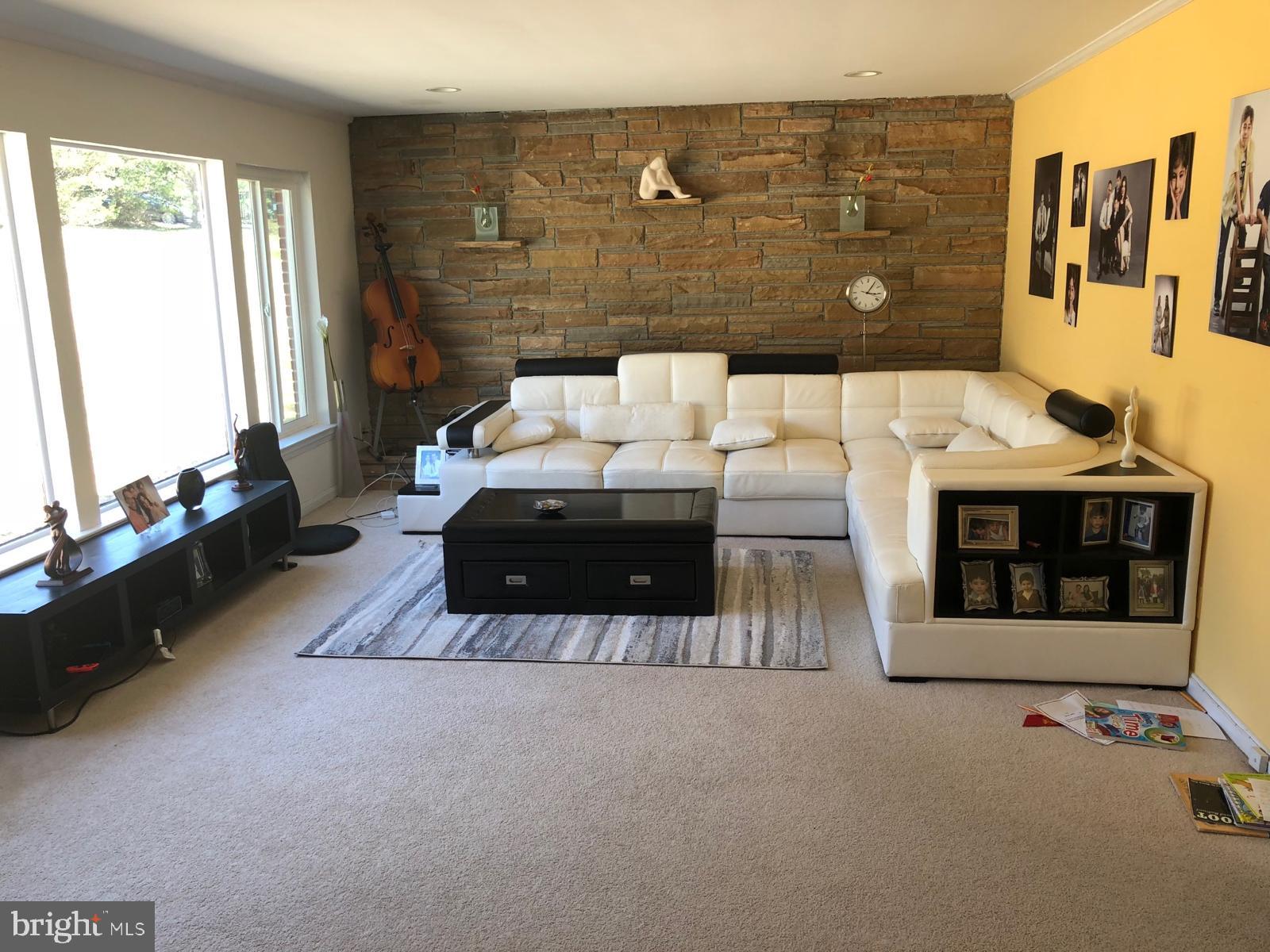 10001 Counselman Road Potomac, MD 20854 - Photo 5 of 14 Gallery Image 5