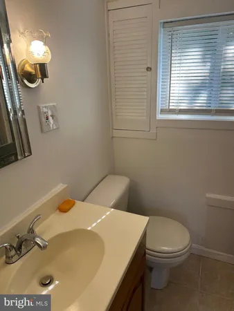 $2,450 | 17 Higginsville Lane, Mount Royal, NJ 08061