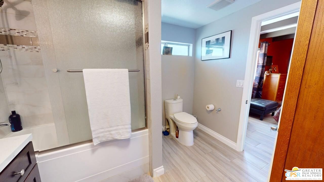 14701 Old Morongo Road Whitewater, CA 92282 - Photo 60 of 70 a bathroom with a toilet and a shower