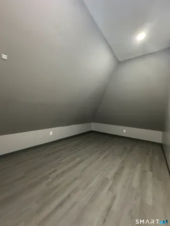 $1,750 | 402-404 Sigourney Street, Hartford, CT 06112