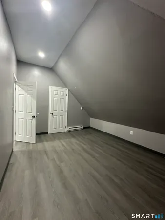 $1,750 | 402-404 Sigourney Street, Hartford, CT 06112