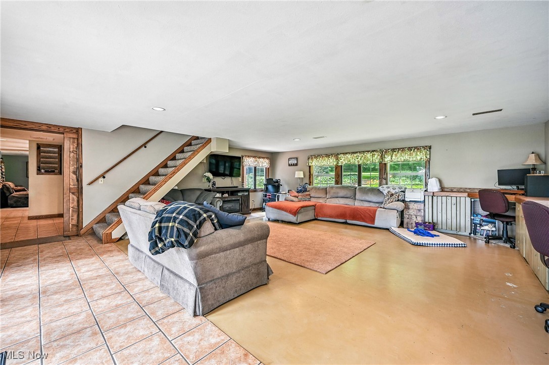 1173 Ridge Road Salem, OH 44460 - Photo 15 of 50 Gallery Image 15