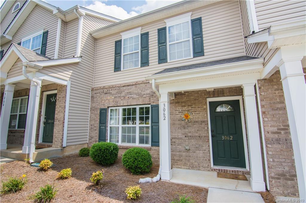 3062 Summerfield Ridge Lane Matthews, NC 28105 - Photo 2 of 23