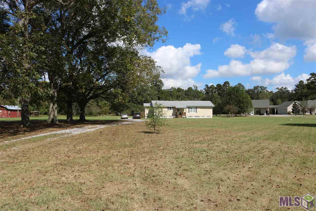 8901 Arnold Road Denham Springs, LA 70726 - Photo 2 of 23