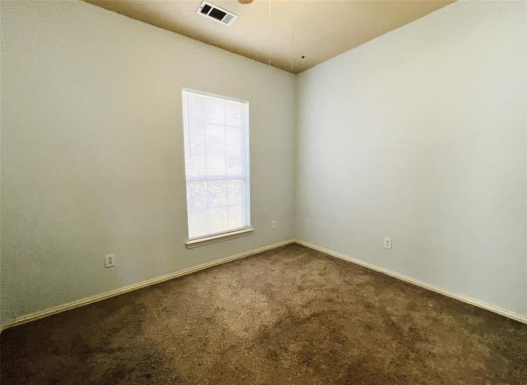 552 Kerry Street Crowley, TX 76036 - Photo 19 of 27