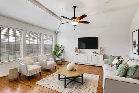 $449,999 | 1220 Shady Elm Lane, Lewisville, TX 75067