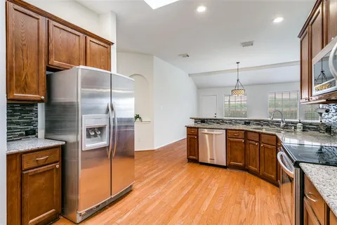 $439,999 | 1220 Shady Elm Lane, Lewisville, TX 75067