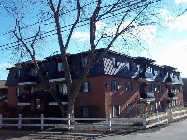 $165,000 | 64 Dunbarton Road, Unit 2C, Manchester, NH 03102