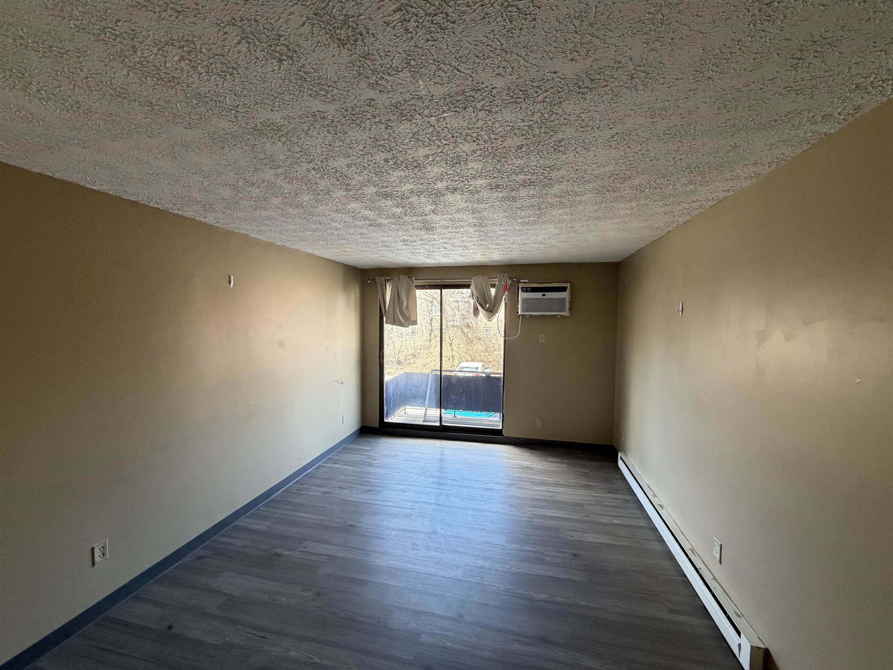 64 Dunbarton Road, Unit 2C Manchester, NH 03102 - Photo 6 of 9