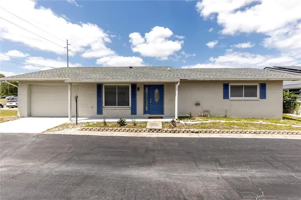 $230,000 | 702 Huxley Place, Sun City Center, FL 33573