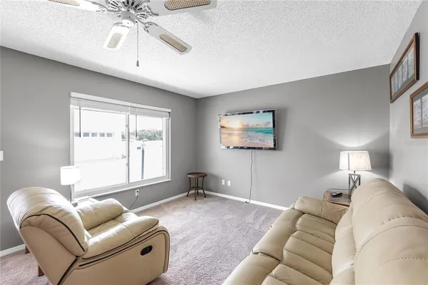 $230,000 | 702 Huxley Place, Sun City Center, FL 33573