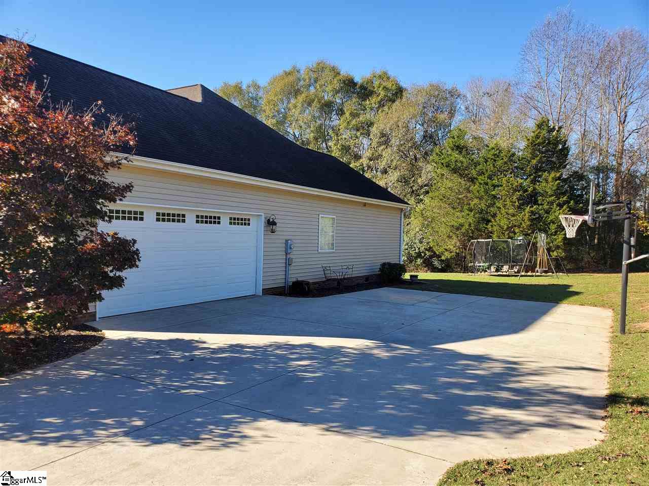 434 Mountain View Road Williamston, SC 29697 - Photo 2 of 17 Gallery Image 2