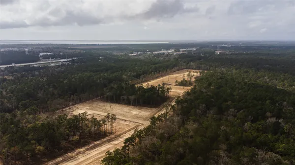 $2,900,000 | 6881 Highway 61, Hankamer, TX 77560