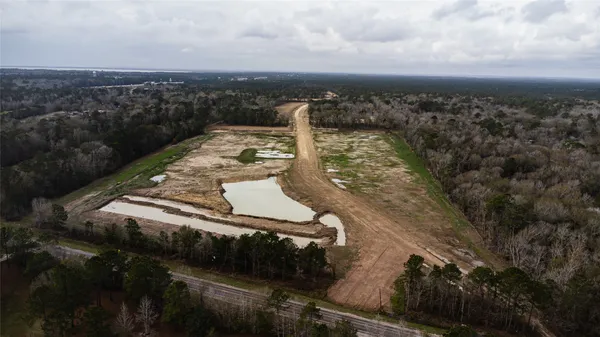 $2,900,000 | 6881 Highway 61, Hankamer, TX 77560