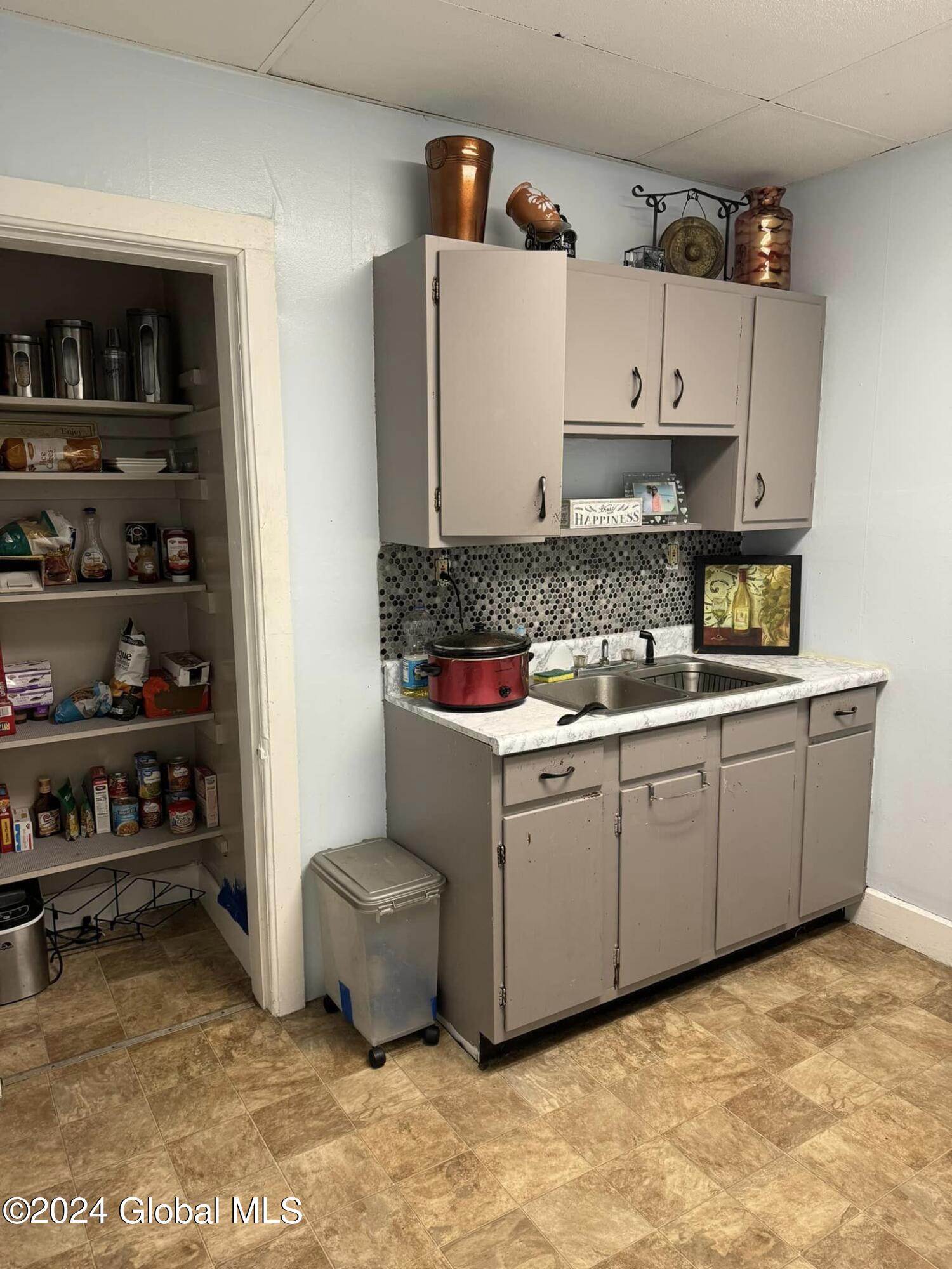 18 Devlin Street Cohoes, NY 12047 - Photo 11 of 28 11