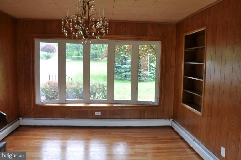 4221 Manorview Road Glen Arm, MD 21057 - Photo 14 of 17 Family Room