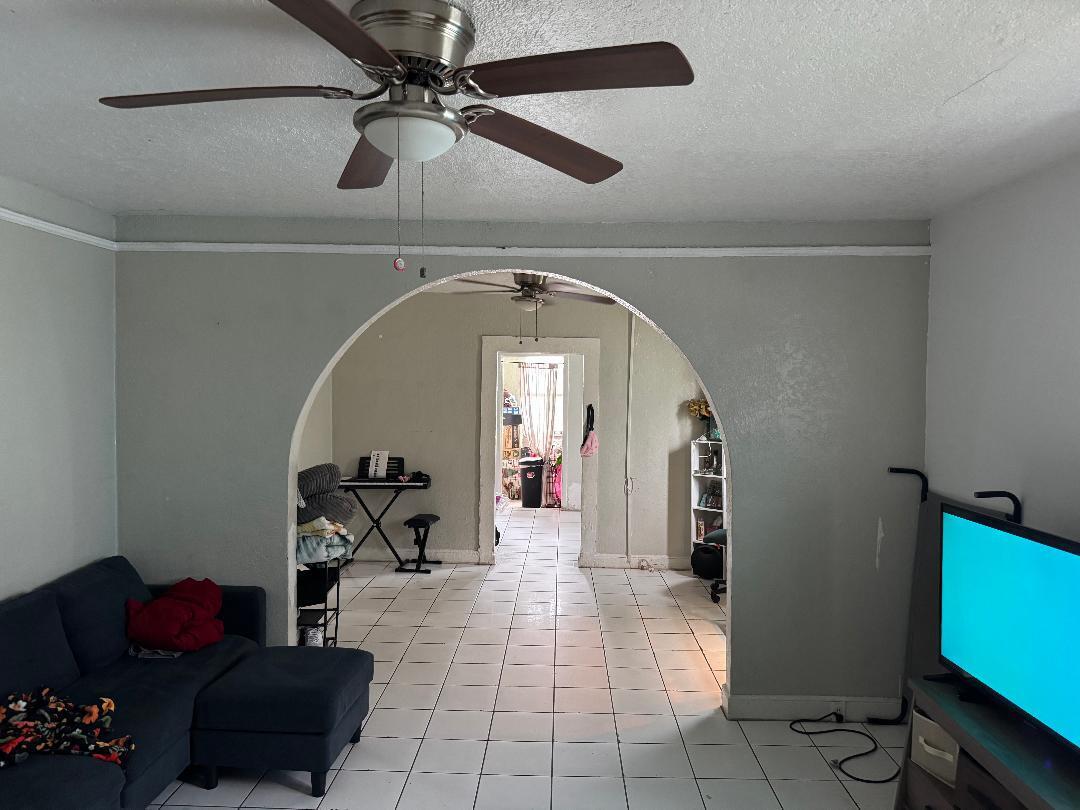 511 Texas Court Fort Pierce, FL 34950 - Photo 7 of 15 a view of a livingroom with furniture