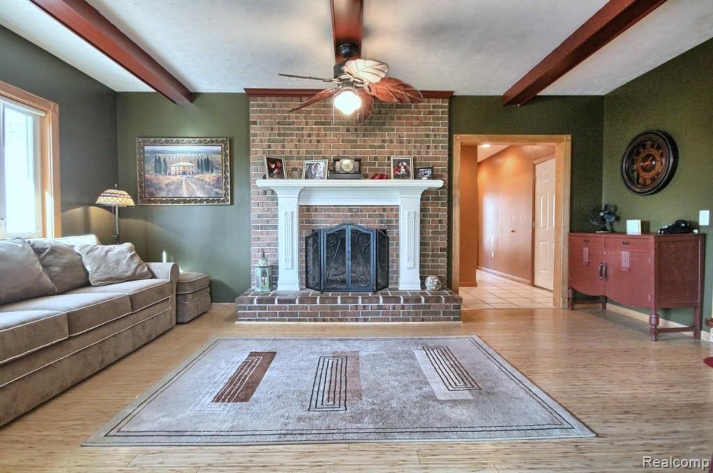 55191 Broughton Road Macomb, MI 48042 - Photo 14 of 30