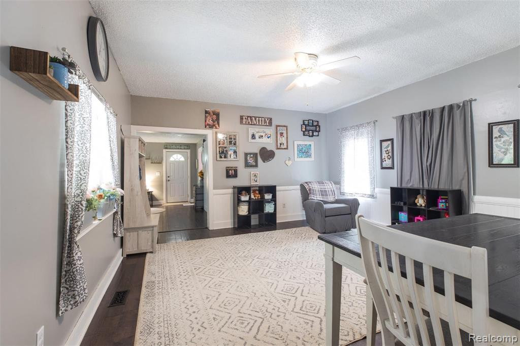34555 Wick Road Romulus, MI 48174 - Photo 13 of 34 Gallery Image 13
