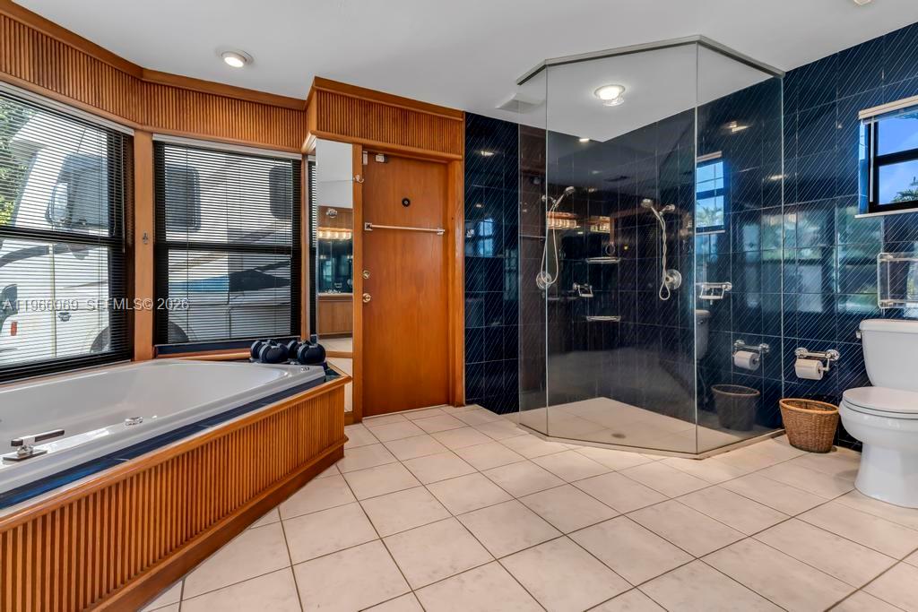 5201 Jefferson Street Hollywood, FL 33021 - Photo 11 of 28