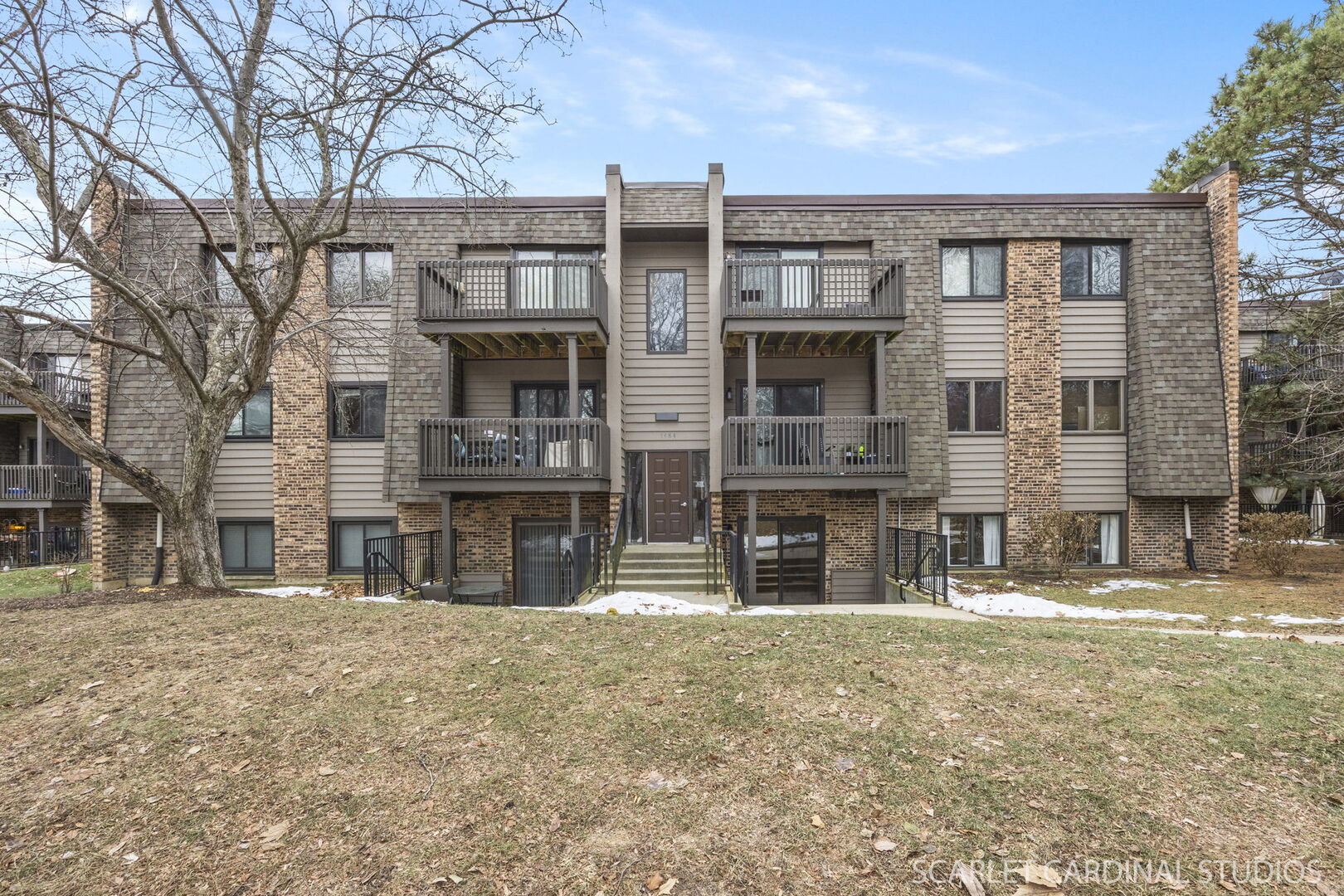 1484 Stonebridge Circle, Unit B2 Wheaton, IL 60189 - Photo 1 of 11