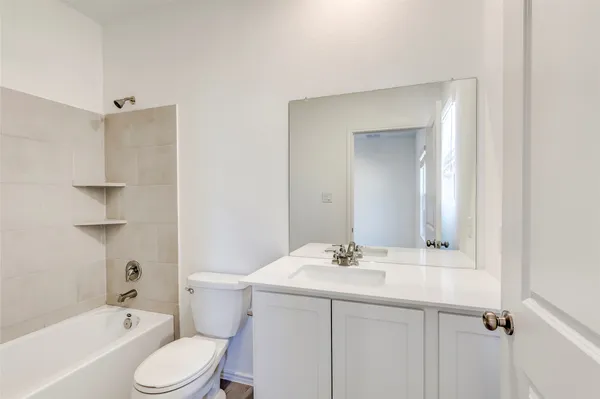 $2,295 | 173 Cibolo Crk Drive, Bastrop, TX 78602