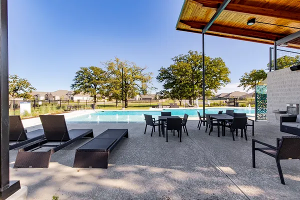 $2,295 | 173 Cibolo Crk Drive, Bastrop, TX 78602