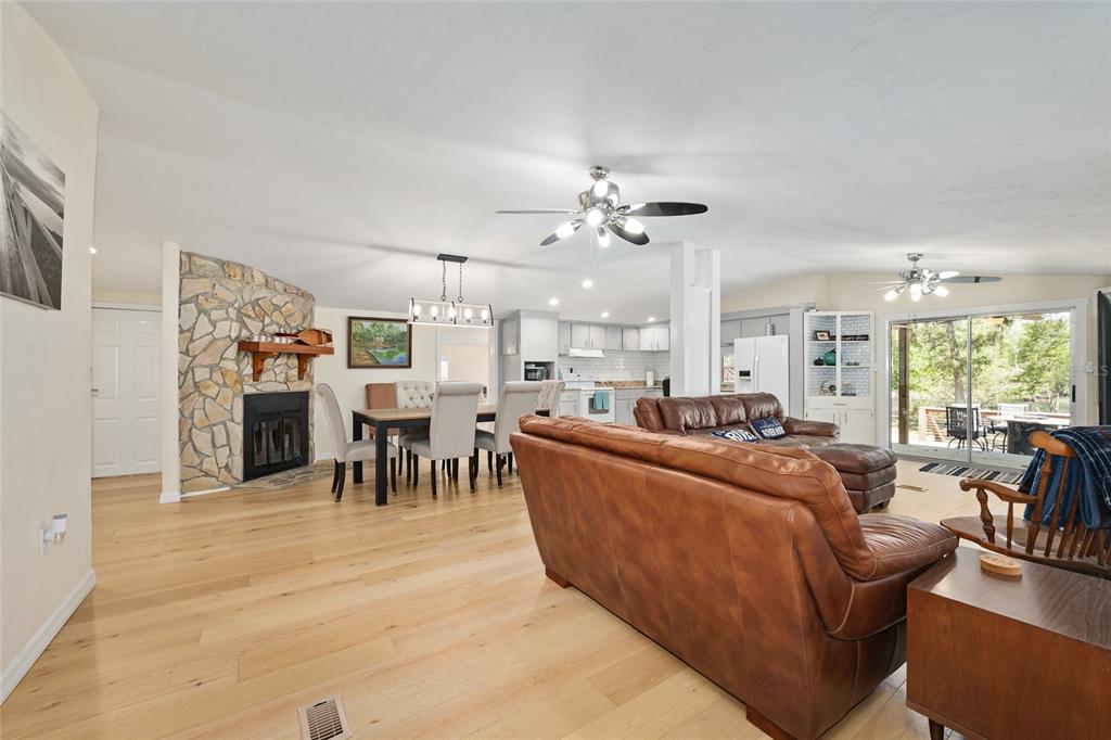 7870 Southwest 25th Place Bell, FL 32619 - Photo 5 of 93