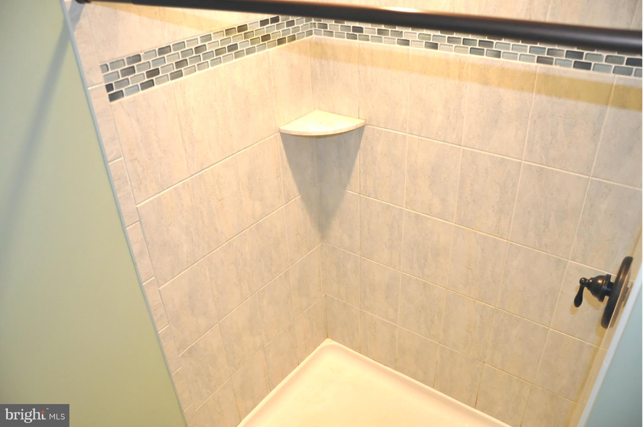 14912 April Street Accokeek, MD 20607 - Photo 9 of 14 Bath (Master)