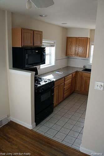 1520 Ruffner Avenue Birmingham, MI 48009 - Photo 5 of 10 Ruffner - 016