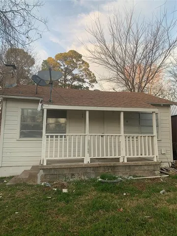 $1,050 | 7026 Camp Street, Azle, TX 76020