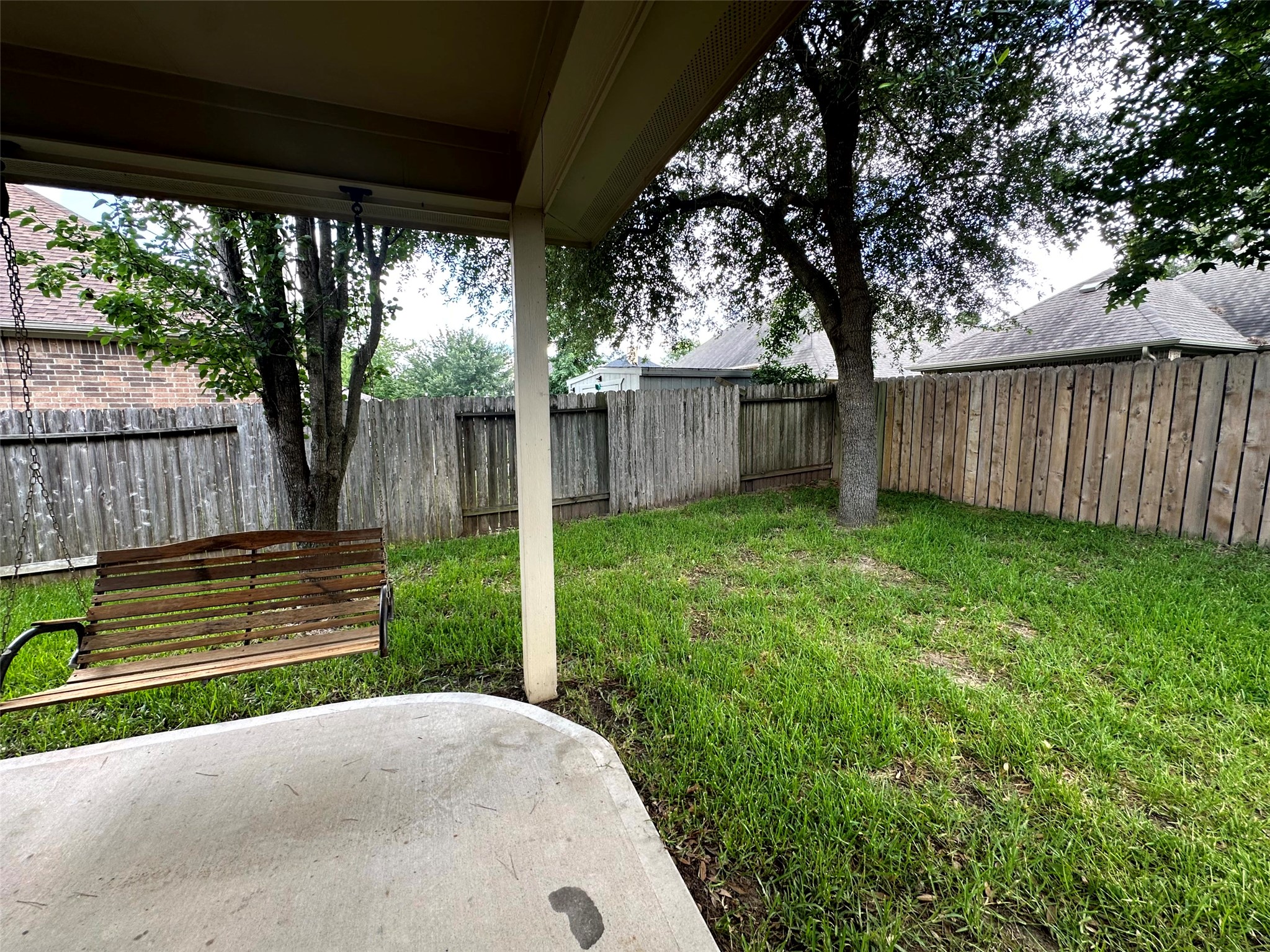 2047 Lulach Lane Conroe, TX 77301 - Photo 11 of 20 a view of a back yard
