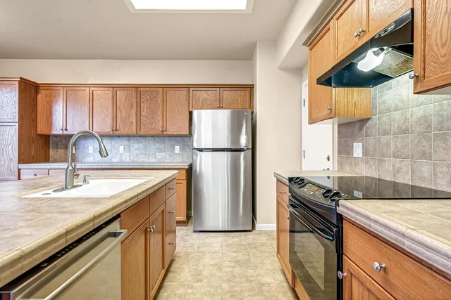 $2,500 | 5629 North Citrus Lane, Fresno, CA 93711